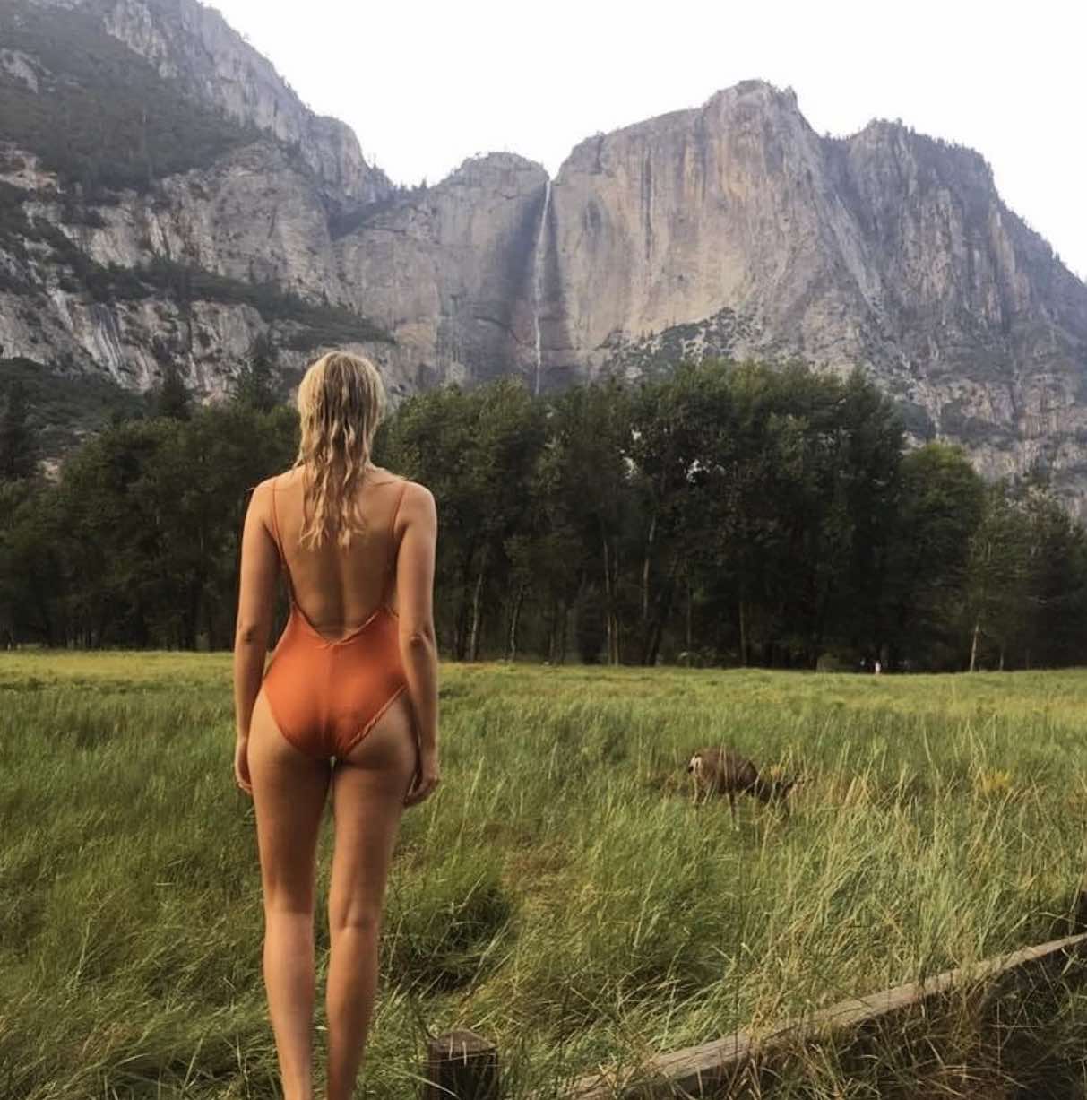 Onyx One Piece - Rust